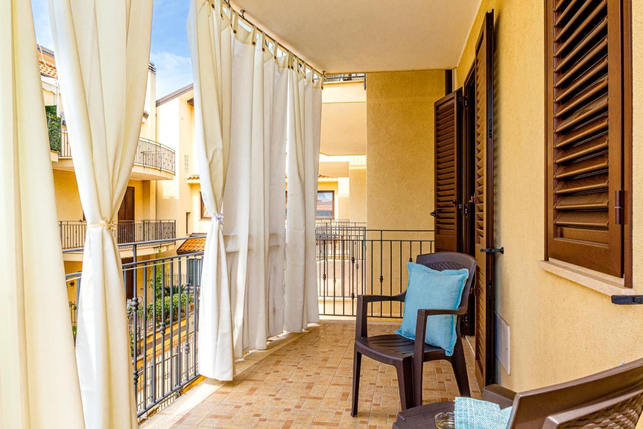 Villetta Desiderio Apartment Giardini-Naxos Exterior foto